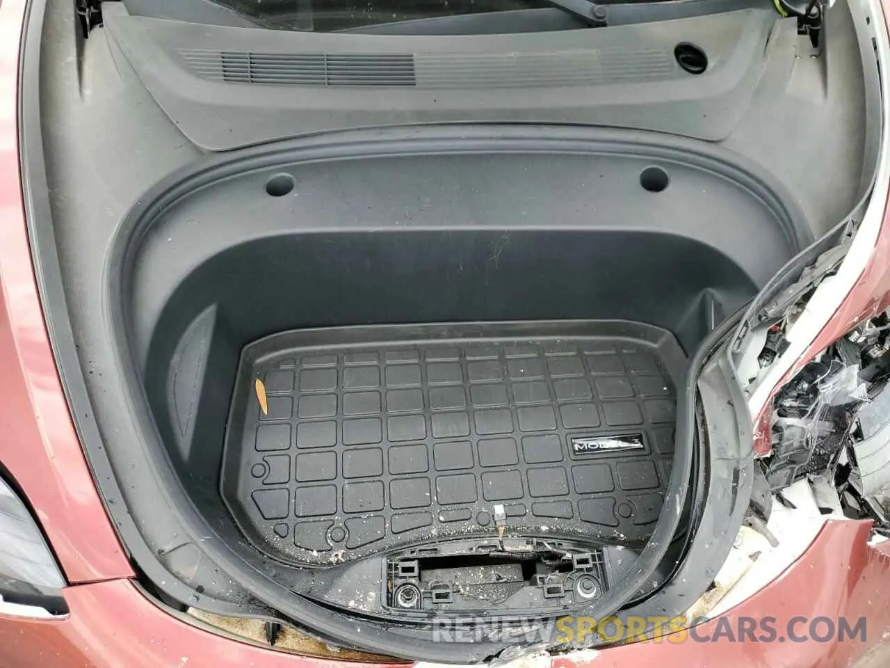 11 Photograph of a damaged car 5YJ3E1EB7NF175904 TESLA MODEL 3 2022