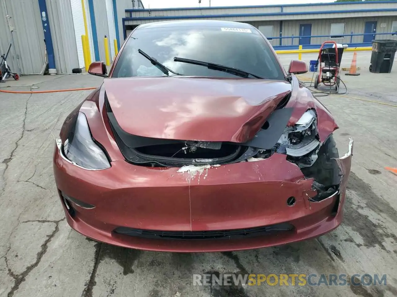 5 Photograph of a damaged car 5YJ3E1EB7NF175904 TESLA MODEL 3 2022