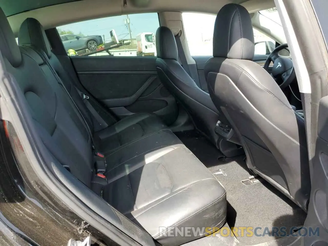 11 Photograph of a damaged car 5YJ3E1EB7NF177197 TESLA MODEL 3 2022