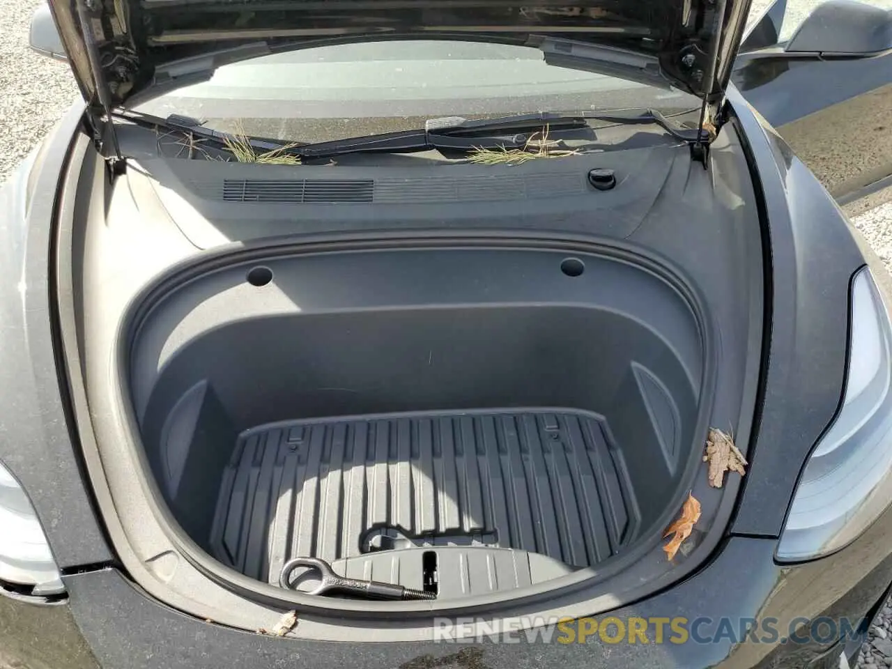 12 Photograph of a damaged car 5YJ3E1EB7NF177197 TESLA MODEL 3 2022