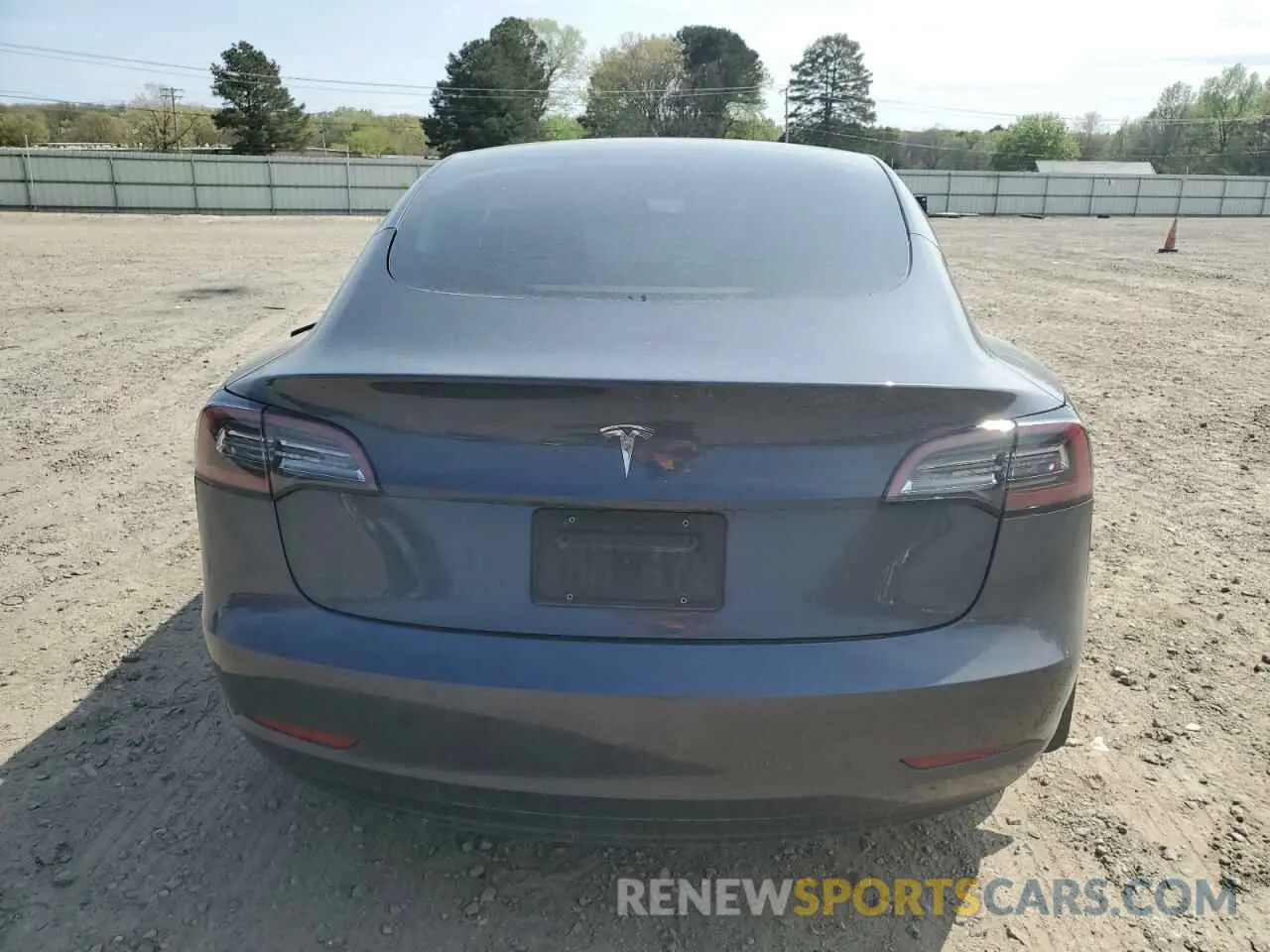 6 Photograph of a damaged car 5YJ3E1EB7NF198115 TESLA MODEL 3 2022