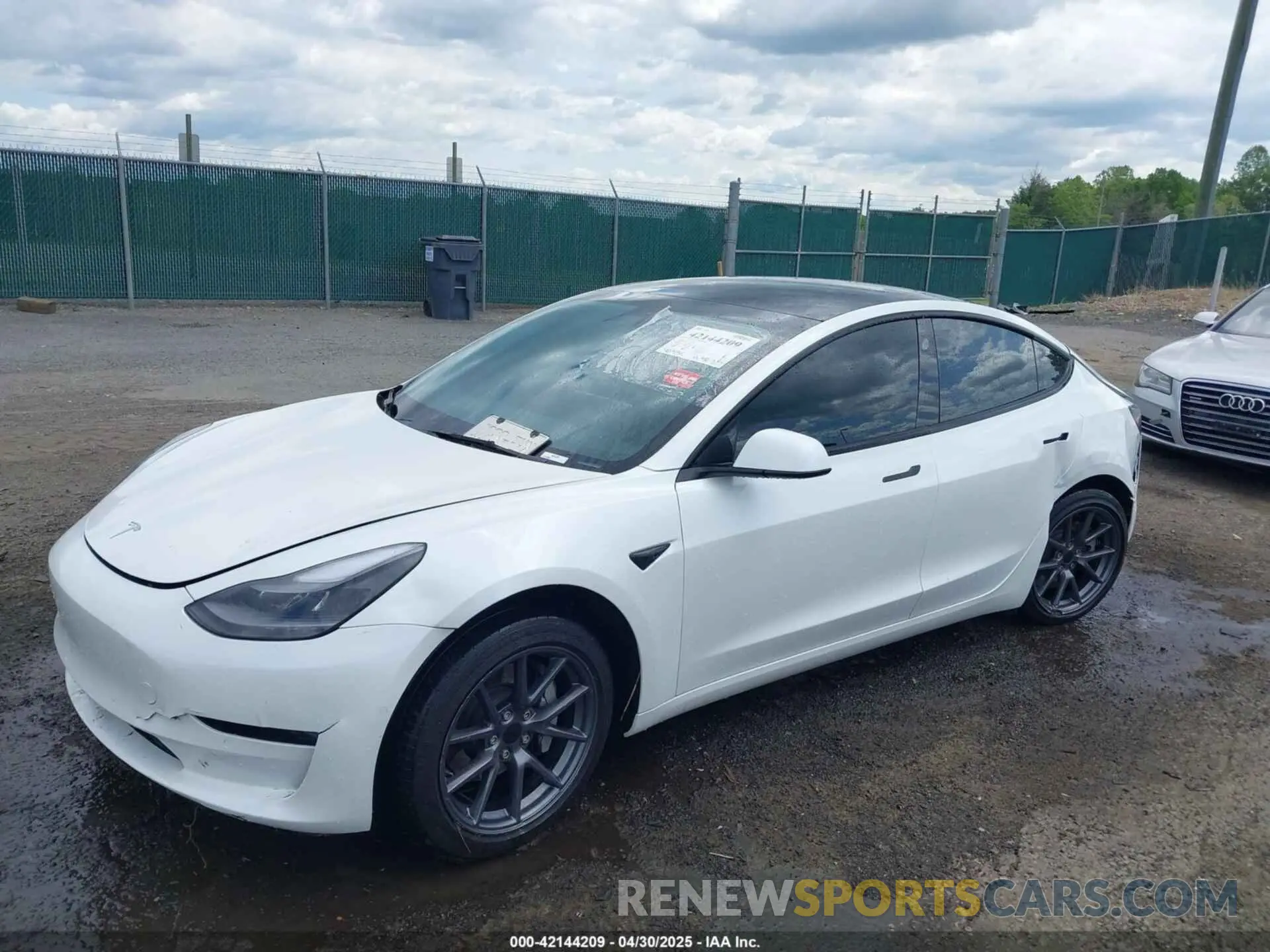 2 Фотография поврежденного автомобиля 5YJ3E1EB7NF230514 TESLA MODEL 3 2022