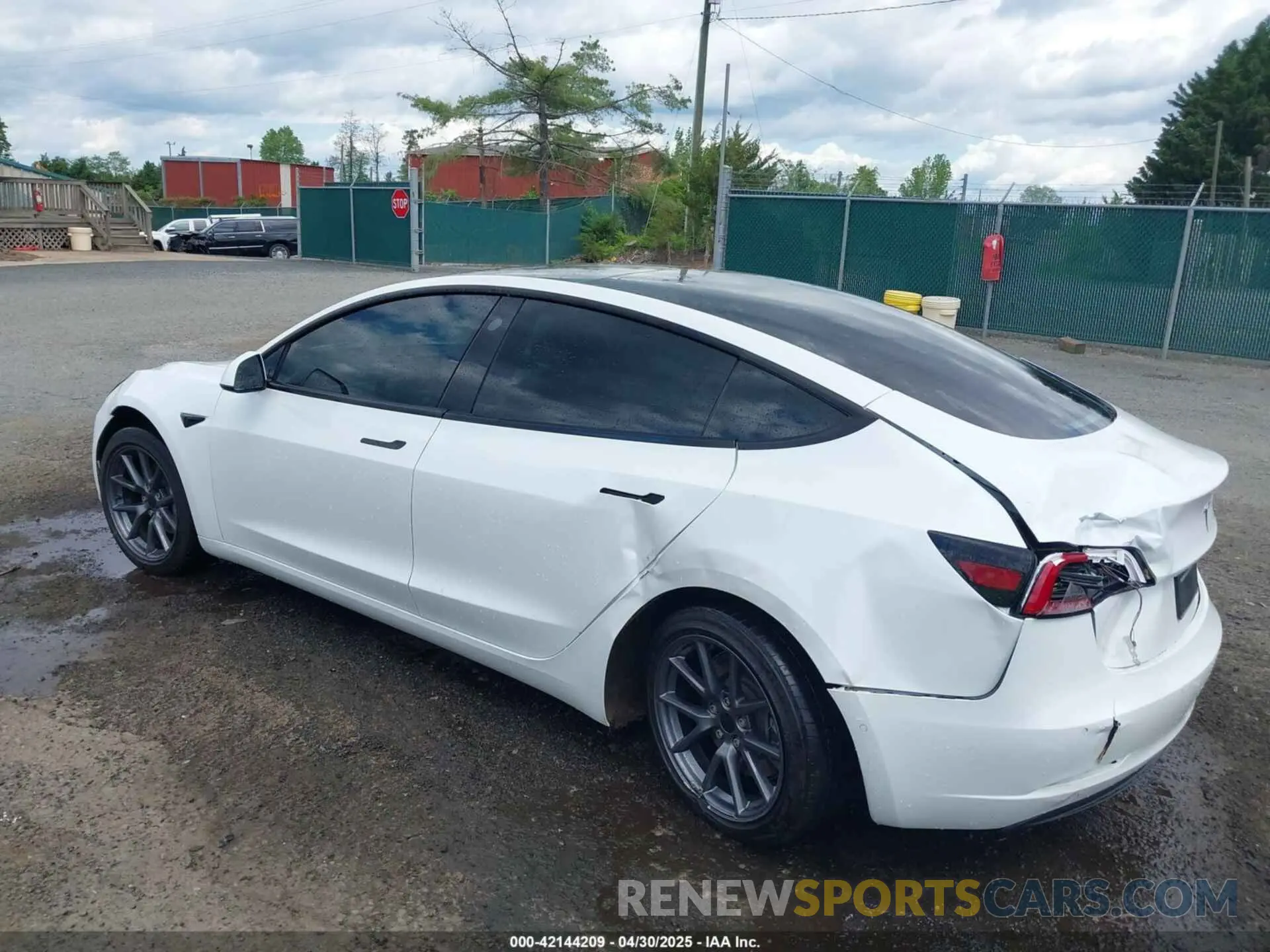 3 Фотография поврежденного автомобиля 5YJ3E1EB7NF230514 TESLA MODEL 3 2022