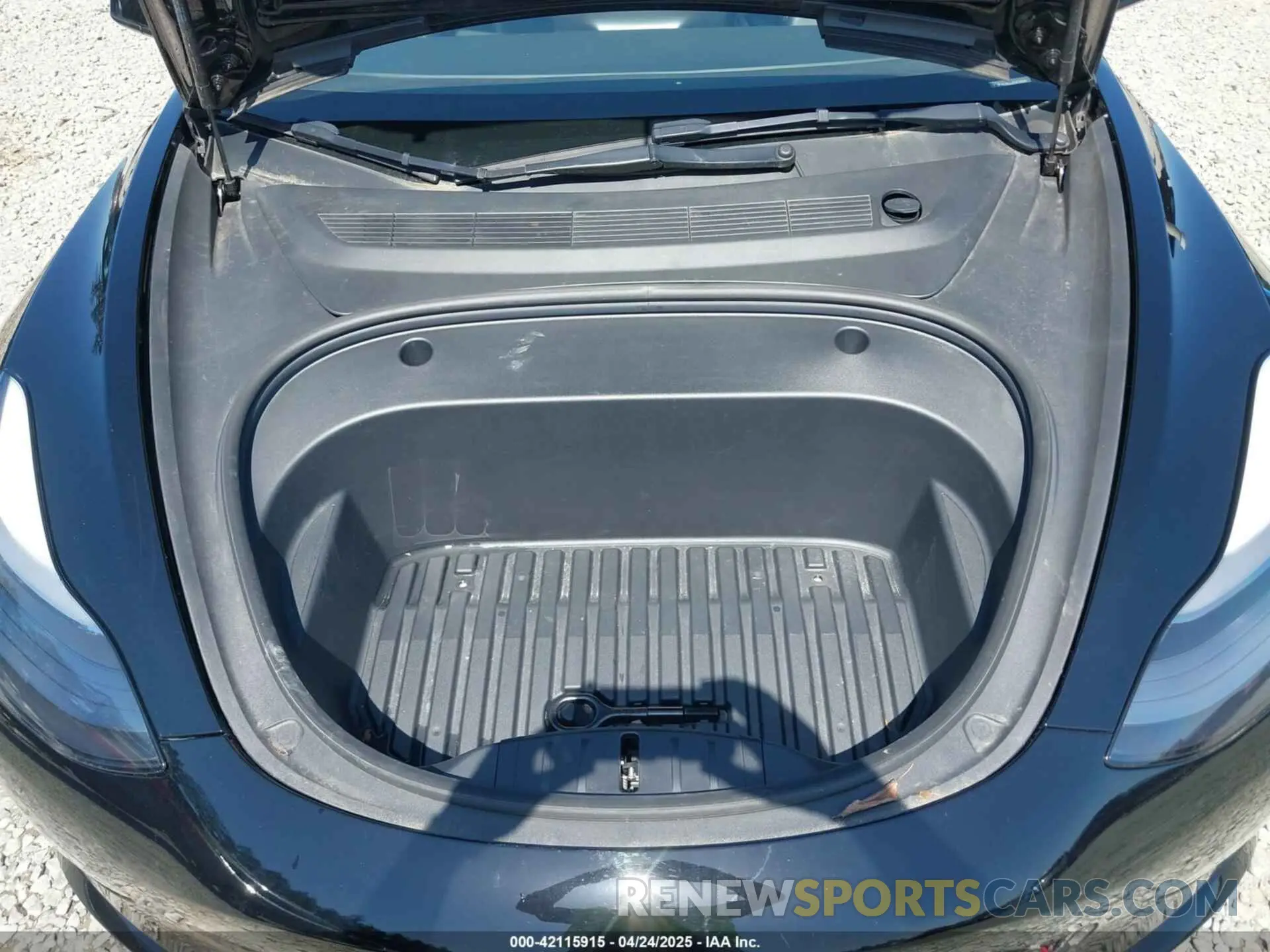10 Фотография поврежденного автомобиля 5YJ3E1EB7NF241996 TESLA MODEL 3 2022