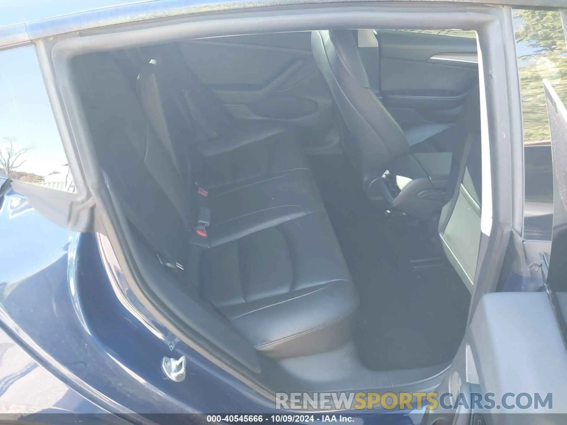 8 Фотография поврежденного автомобиля 5YJ3E1EB7NF289420 TESLA MODEL 3 2022