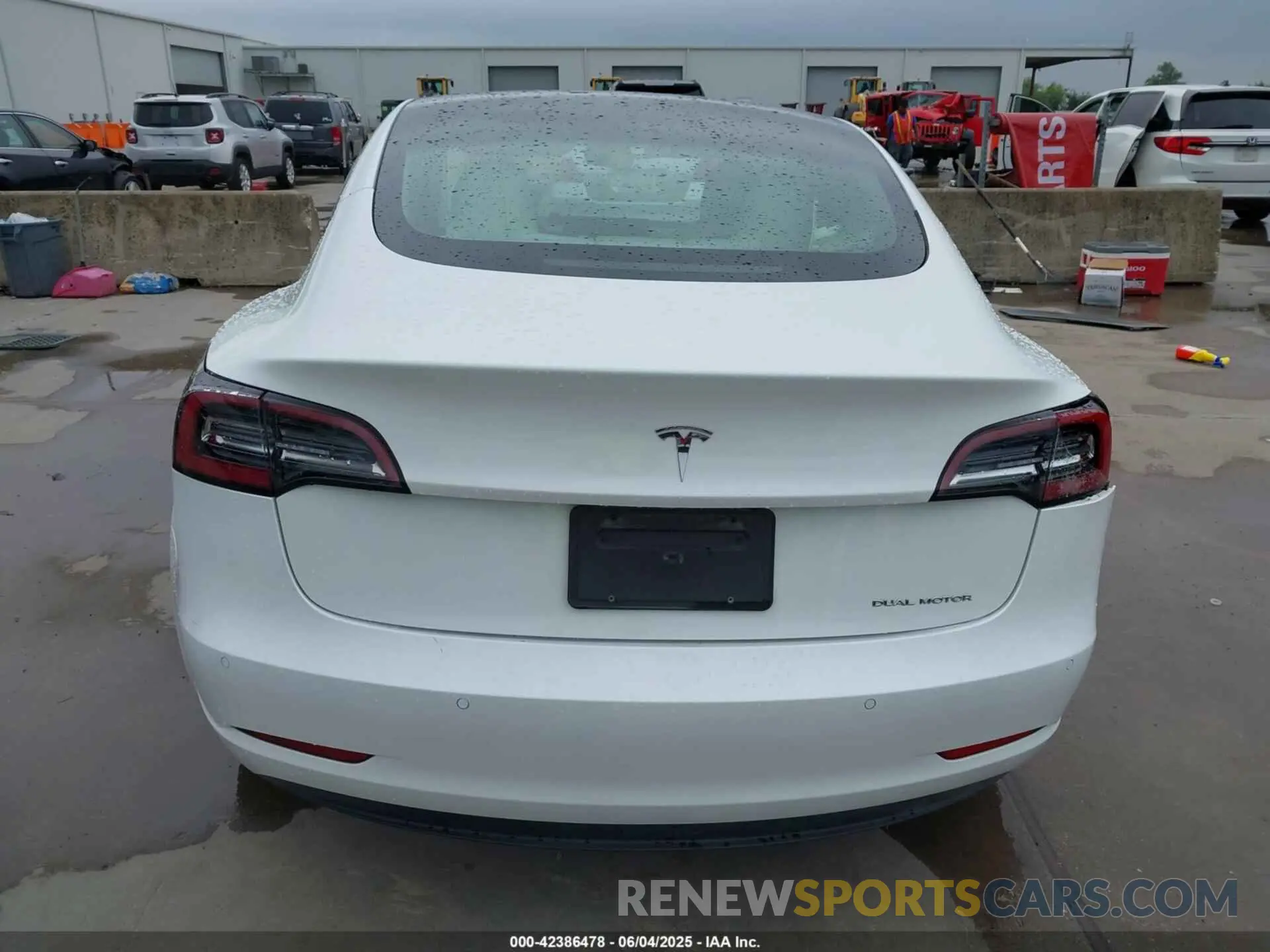 16 Фотография поврежденного автомобиля 5YJ3E1EB7NF355688 TESLA MODEL 3 2022