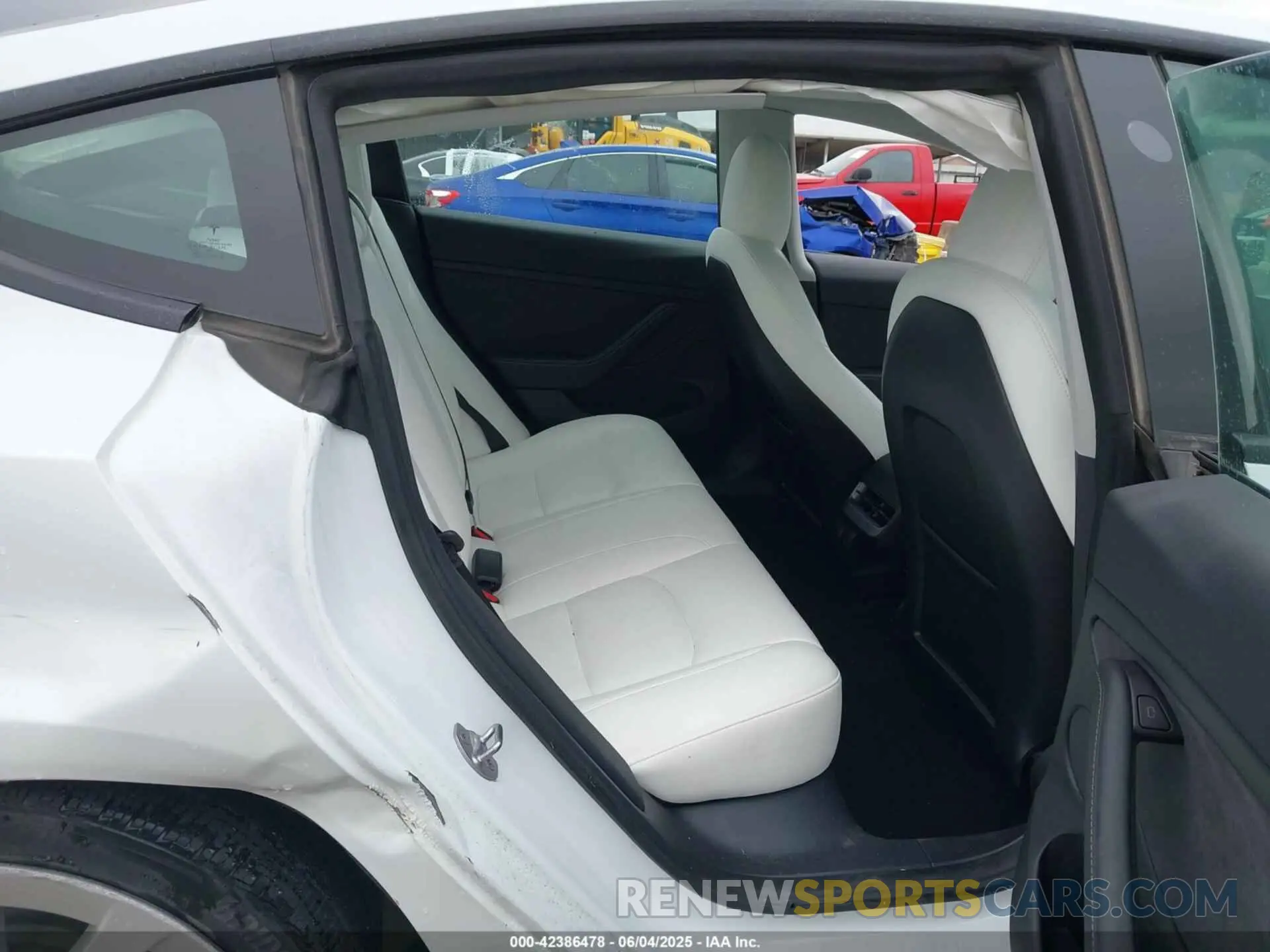 8 Фотография поврежденного автомобиля 5YJ3E1EB7NF355688 TESLA MODEL 3 2022
