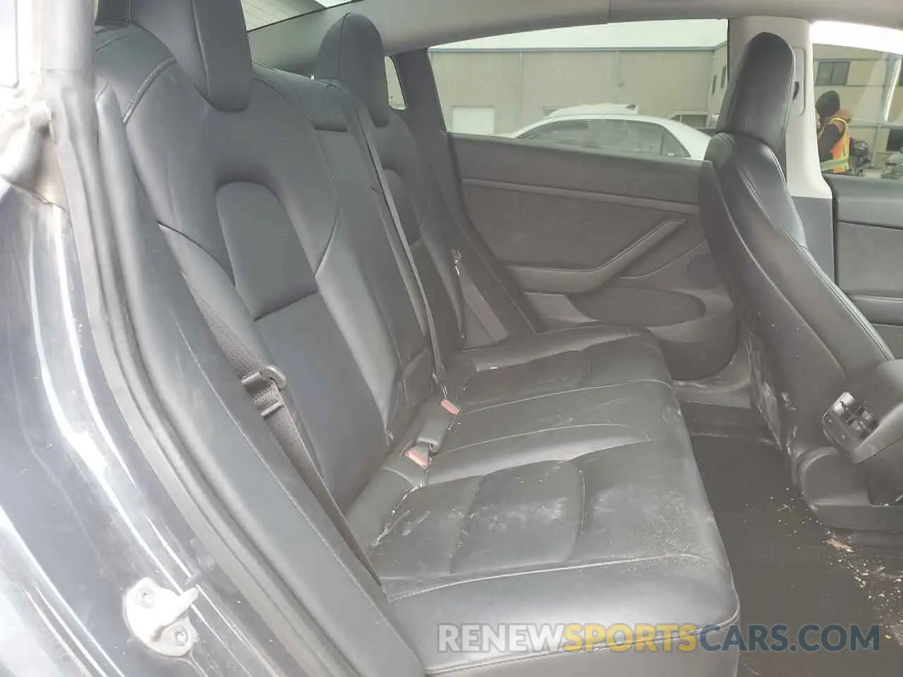 11 Photograph of a damaged car 5YJ3E1EB8NF103965 TESLA MODEL 3 2022