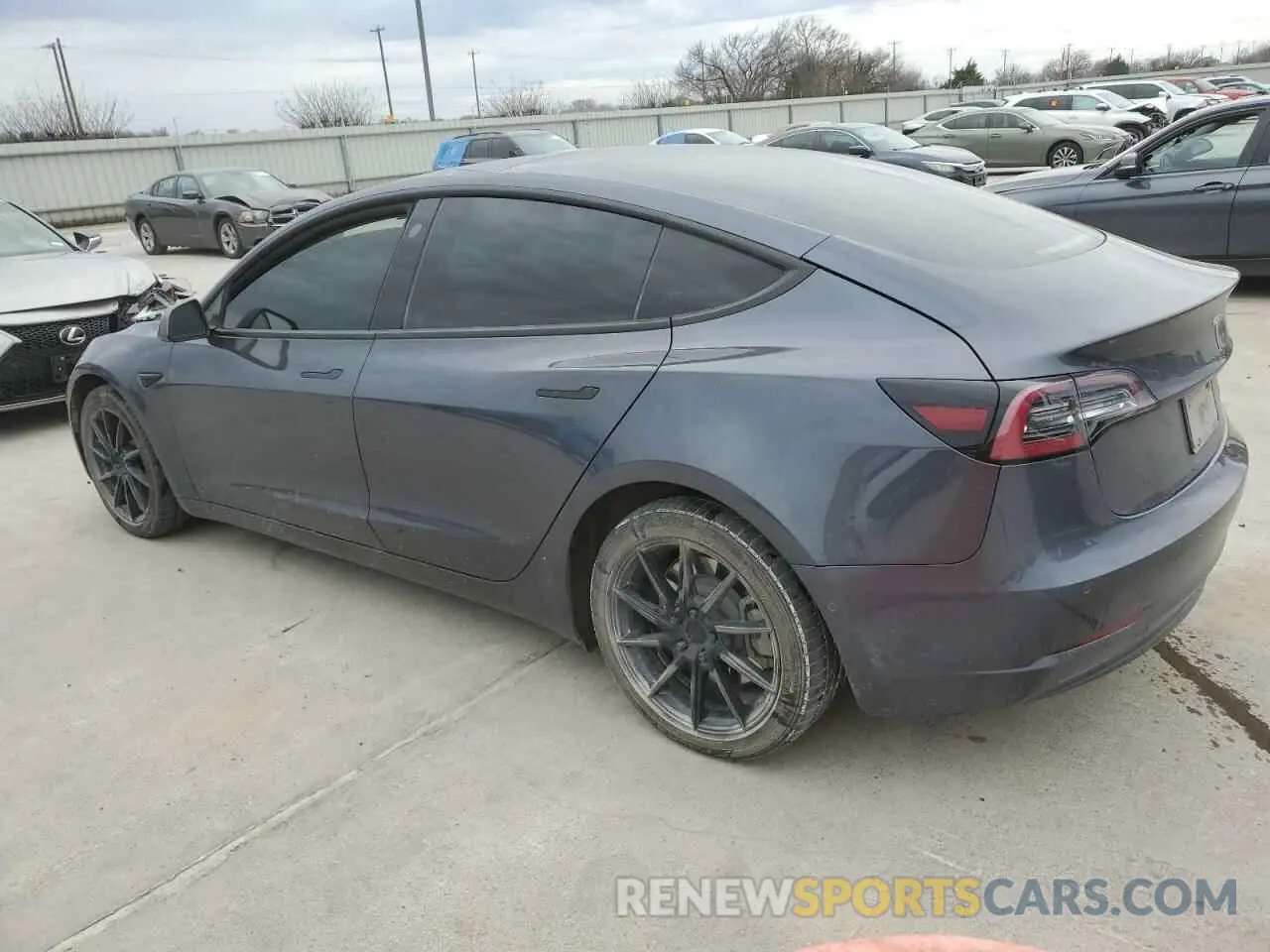 2 Photograph of a damaged car 5YJ3E1EB8NF103965 TESLA MODEL 3 2022