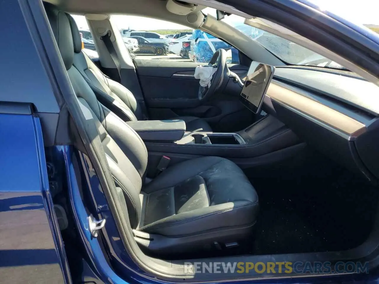 5 Photograph of a damaged car 5YJ3E1EB8NF106364 TESLA MODEL 3 2022