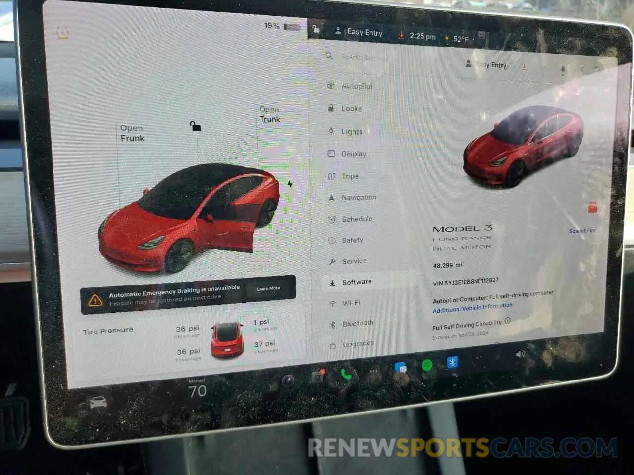 9 Photograph of a damaged car 5YJ3E1EB8NF112827 TESLA MODEL 3 2022