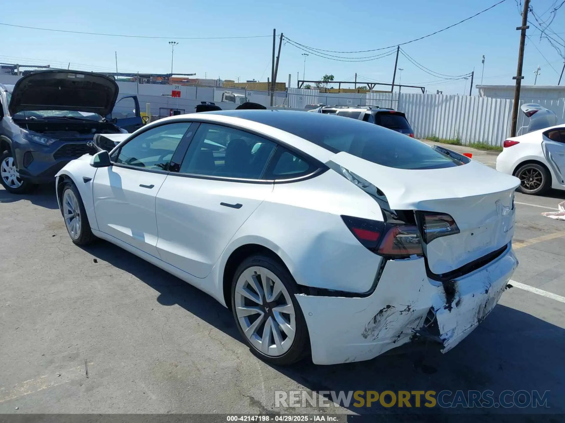 3 Фотография поврежденного автомобиля 5YJ3E1EB8NF127361 TESLA MODEL 3 2022