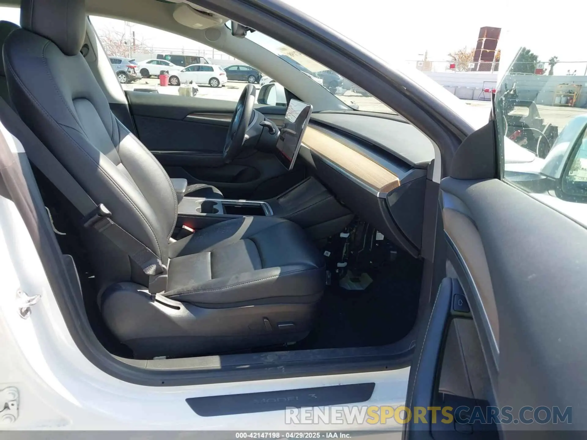 5 Фотография поврежденного автомобиля 5YJ3E1EB8NF127361 TESLA MODEL 3 2022