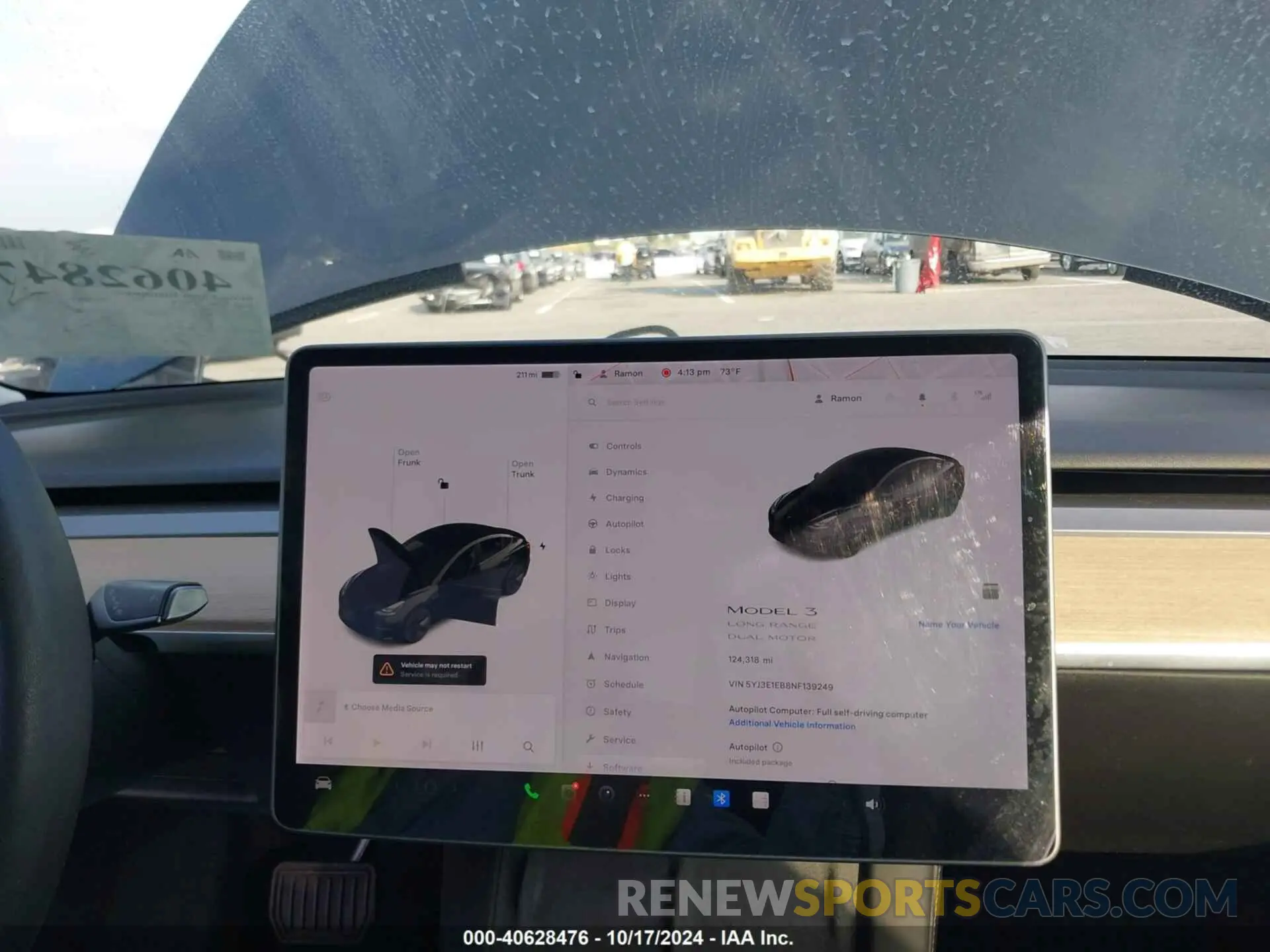 18 Photograph of a damaged car 5YJ3E1EB8NF139249 TESLA MODEL 3 2022