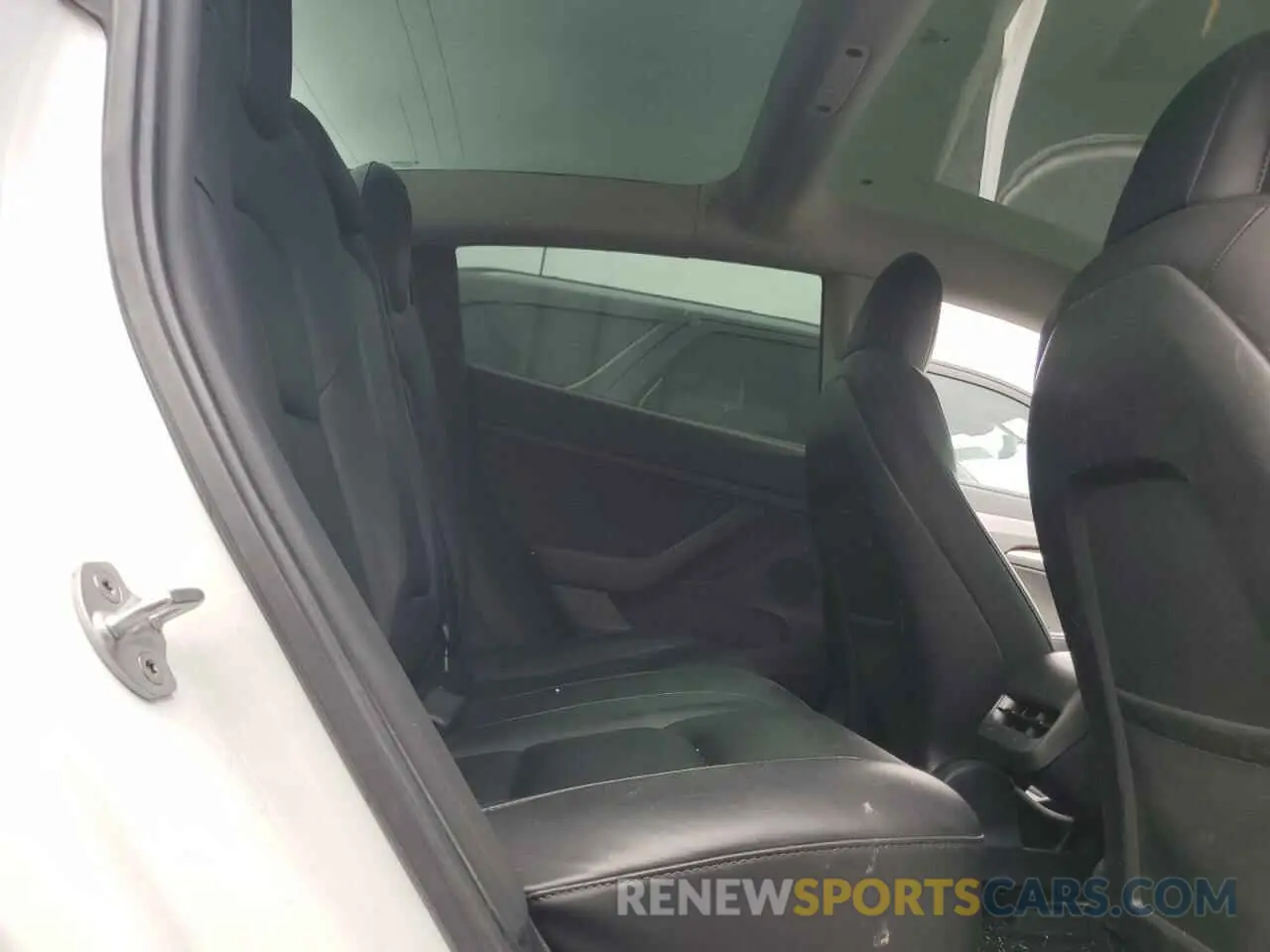 10 Фотография поврежденного автомобиля 5YJ3E1EB8NF169819 TESLA MODEL 3 2022