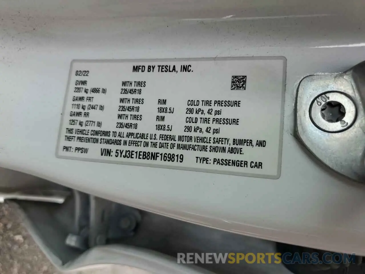 12 Фотография поврежденного автомобиля 5YJ3E1EB8NF169819 TESLA MODEL 3 2022