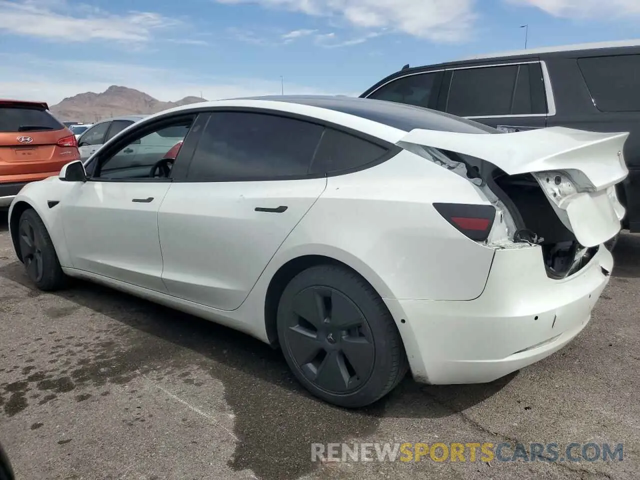 2 Фотография поврежденного автомобиля 5YJ3E1EB8NF169819 TESLA MODEL 3 2022