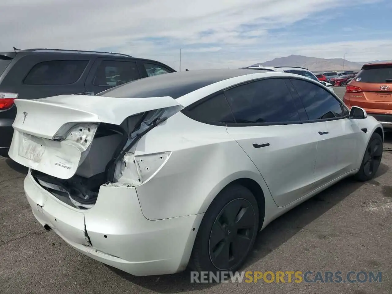 3 Фотография поврежденного автомобиля 5YJ3E1EB8NF169819 TESLA MODEL 3 2022