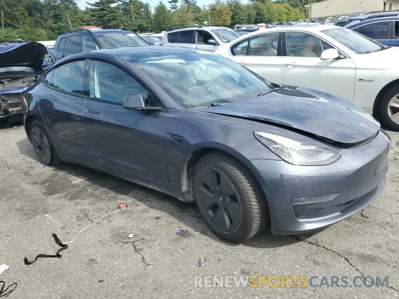4 Фотография поврежденного автомобиля 5YJ3E1EB8NF182876 TESLA MODEL 3 2022