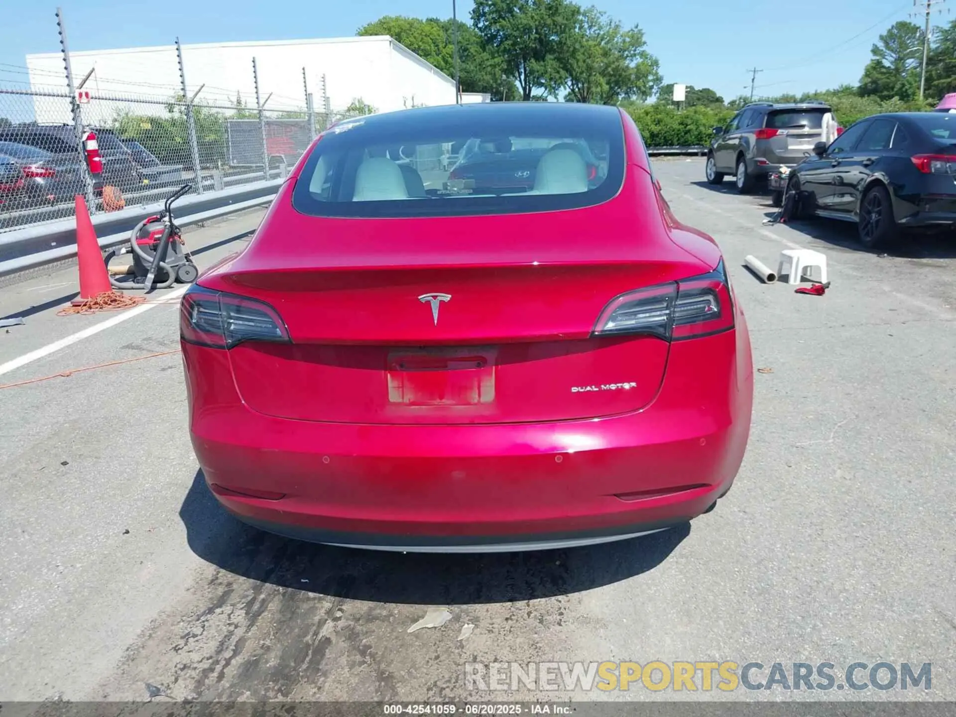16 Photograph of a damaged car 5YJ3E1EB8NF199712 TESLA MODEL 3 2022