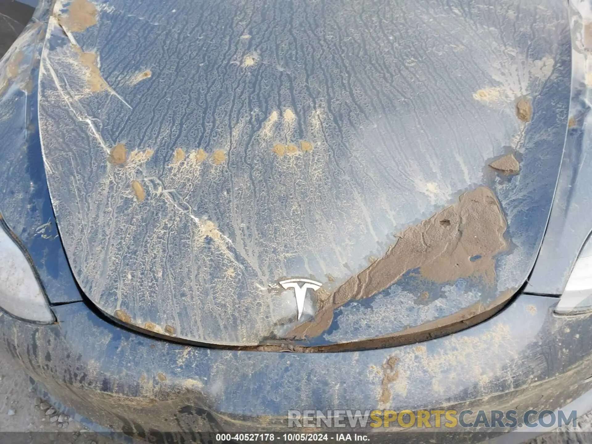 10 Photograph of a damaged car 5YJ3E1EB8NF203743 TESLA MODEL 3 2022