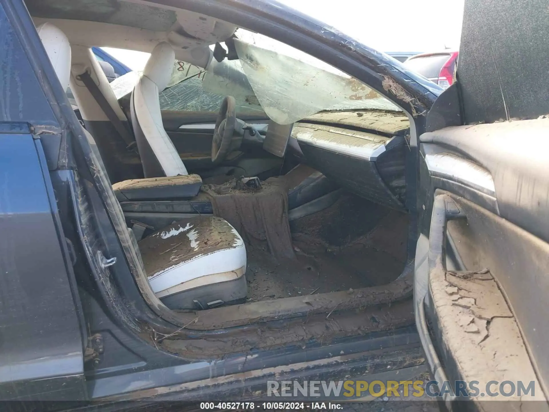5 Photograph of a damaged car 5YJ3E1EB8NF203743 TESLA MODEL 3 2022