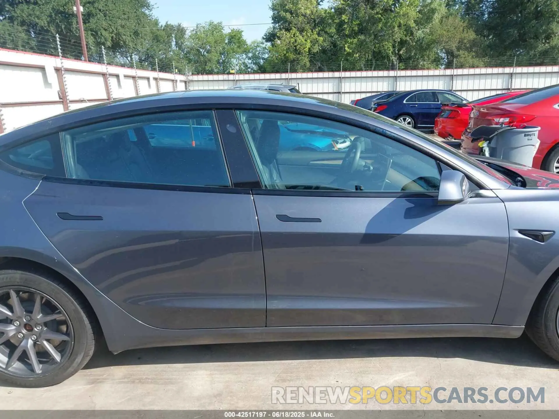 13 Photograph of a damaged car 5YJ3E1EB8NF206951 TESLA MODEL 3 2022