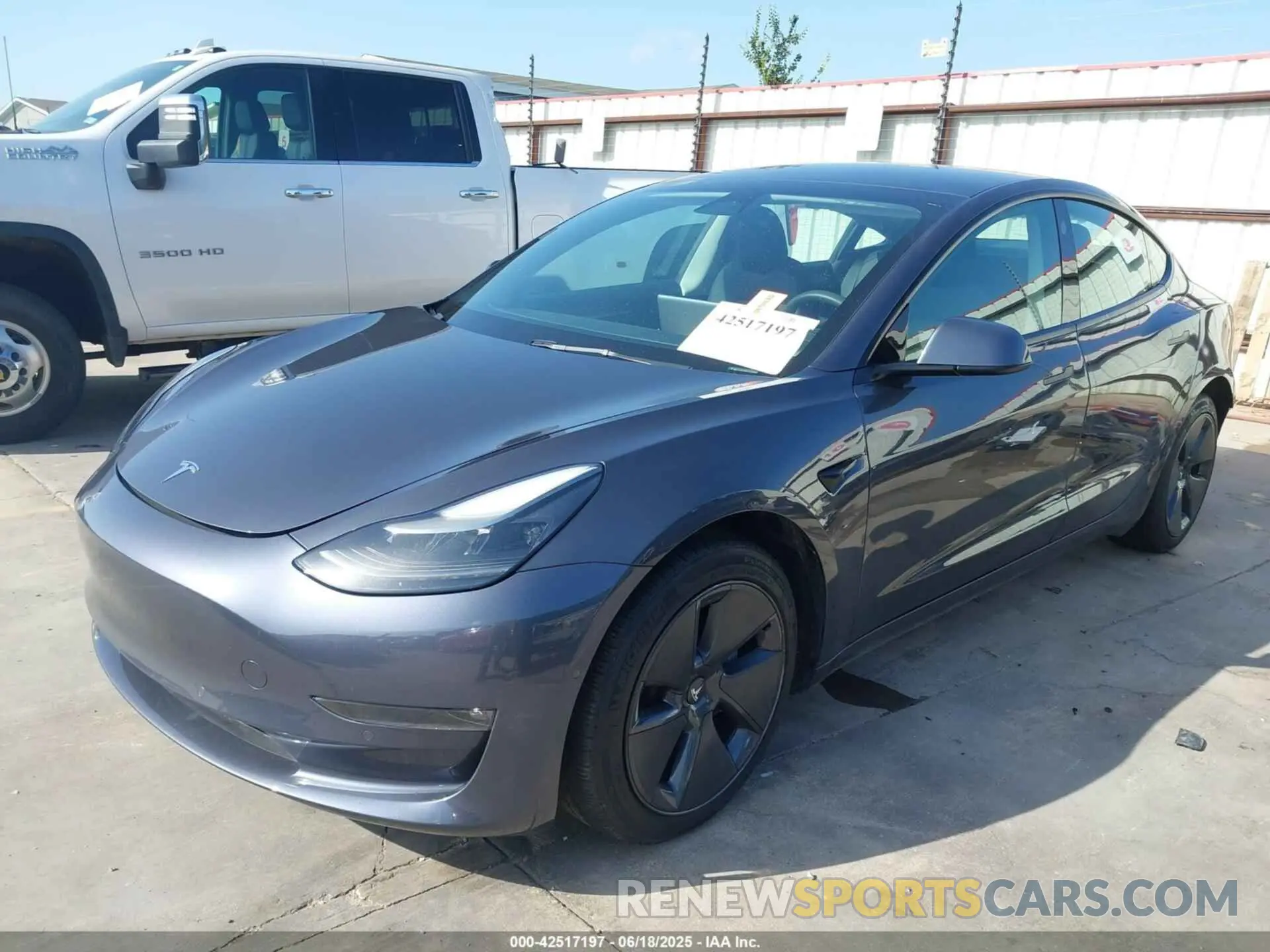 2 Photograph of a damaged car 5YJ3E1EB8NF206951 TESLA MODEL 3 2022