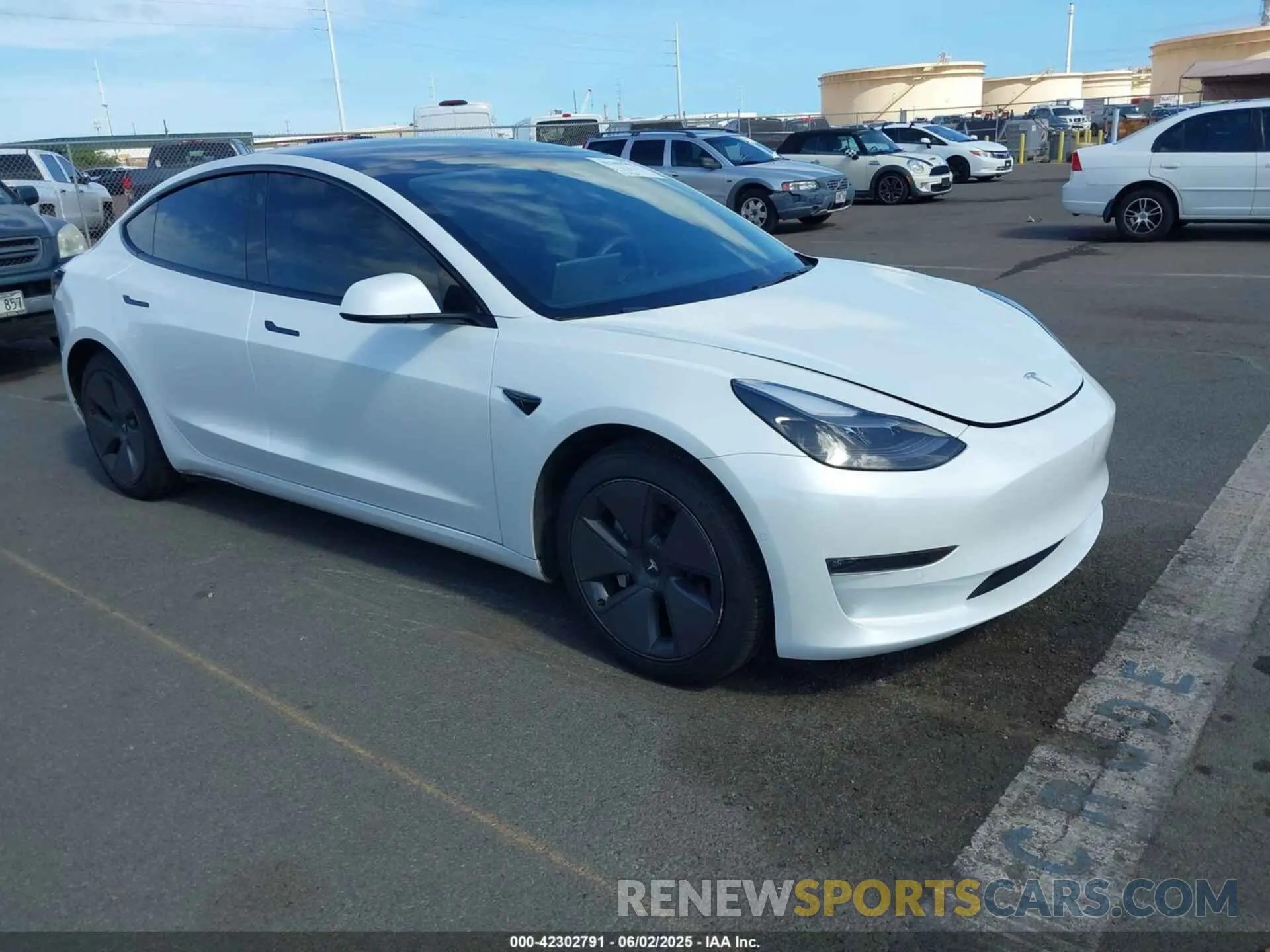 1 Photograph of a damaged car 5YJ3E1EB8NF232479 TESLA MODEL 3 2022