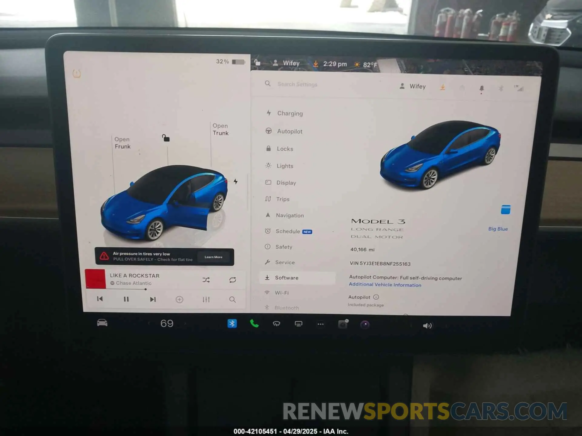 18 Фотография поврежденного автомобиля 5YJ3E1EB8NF255163 TESLA MODEL 3 2022