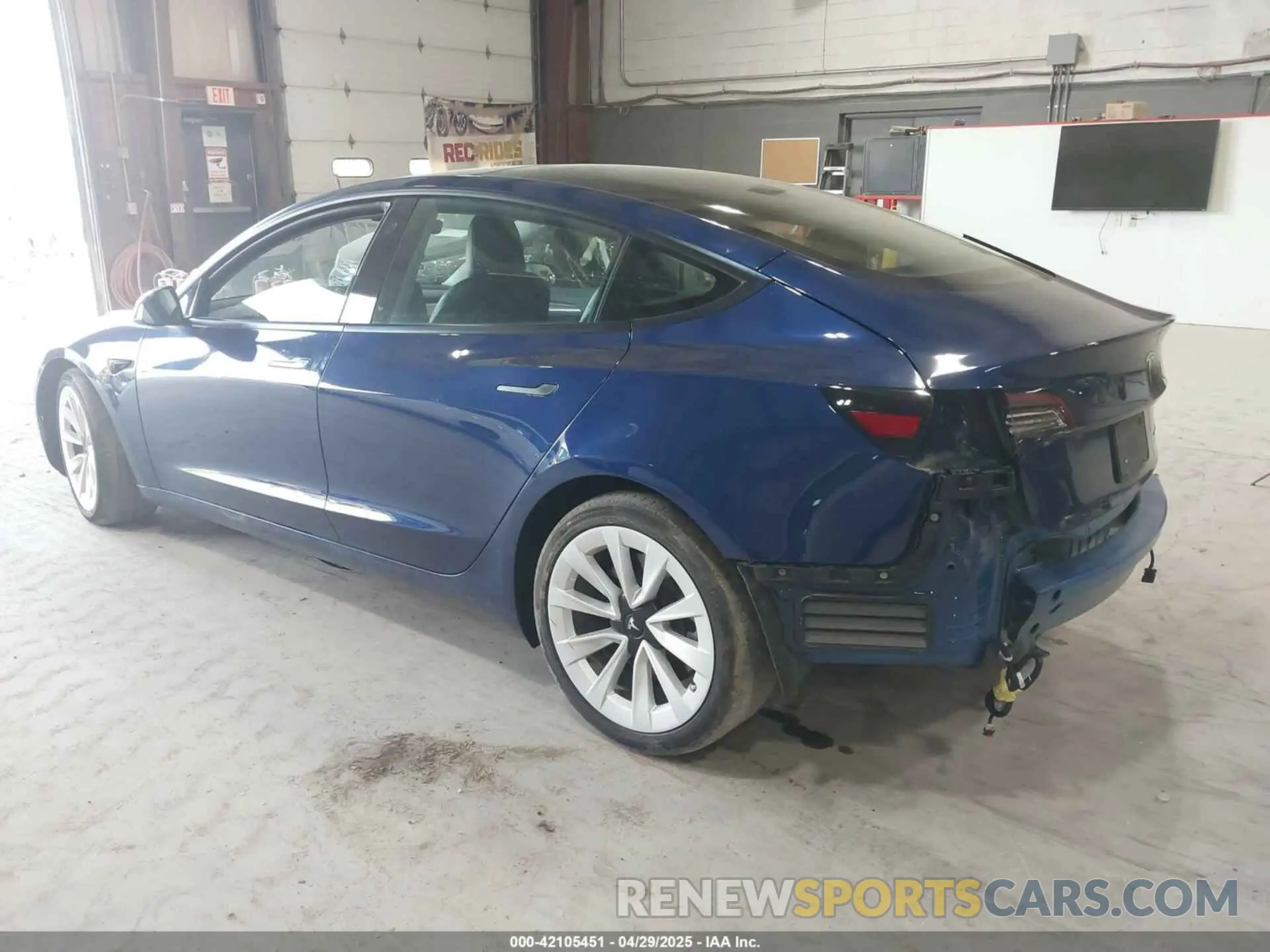 3 Фотография поврежденного автомобиля 5YJ3E1EB8NF255163 TESLA MODEL 3 2022