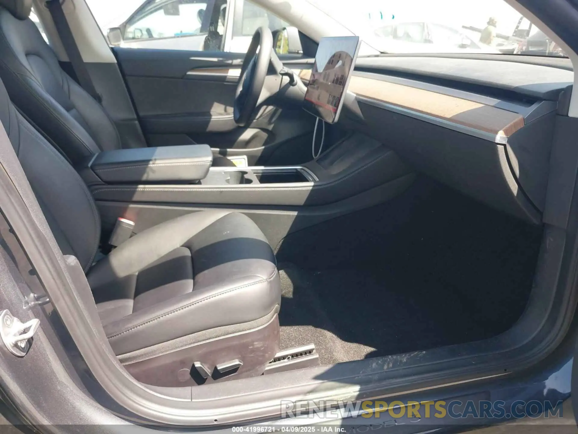 5 Фотография поврежденного автомобиля 5YJ3E1EB8NF262310 TESLA MODEL 3 2022