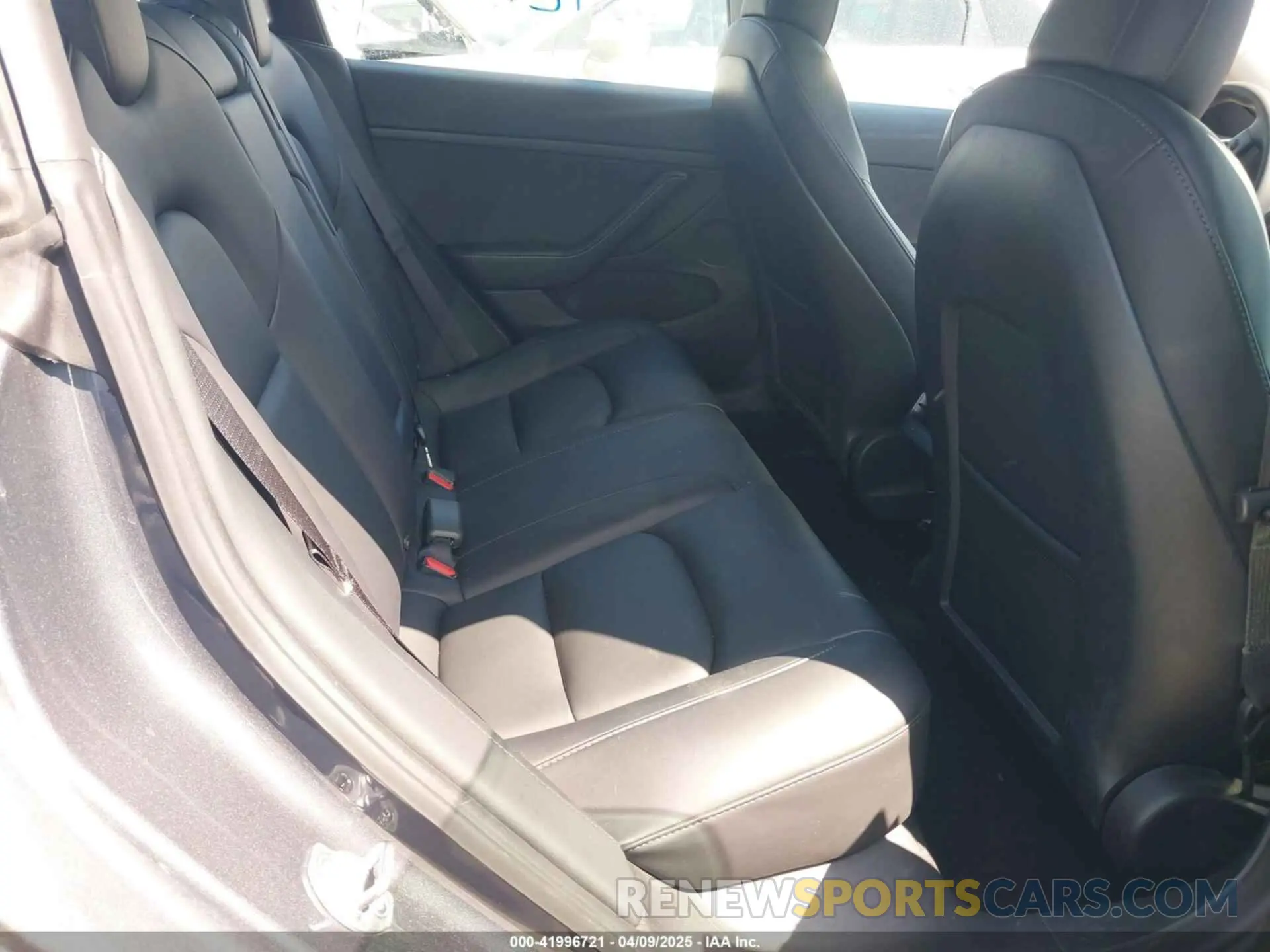 8 Фотография поврежденного автомобиля 5YJ3E1EB8NF262310 TESLA MODEL 3 2022