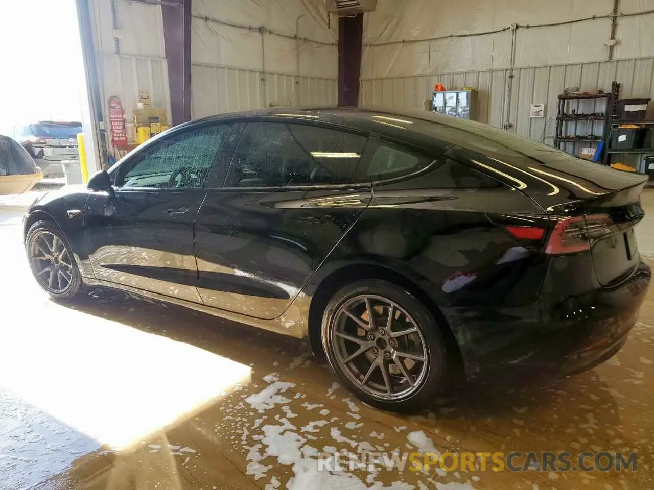 2 Photograph of a damaged car 5YJ3E1EB8NF285716 TESLA MODEL 3 2022