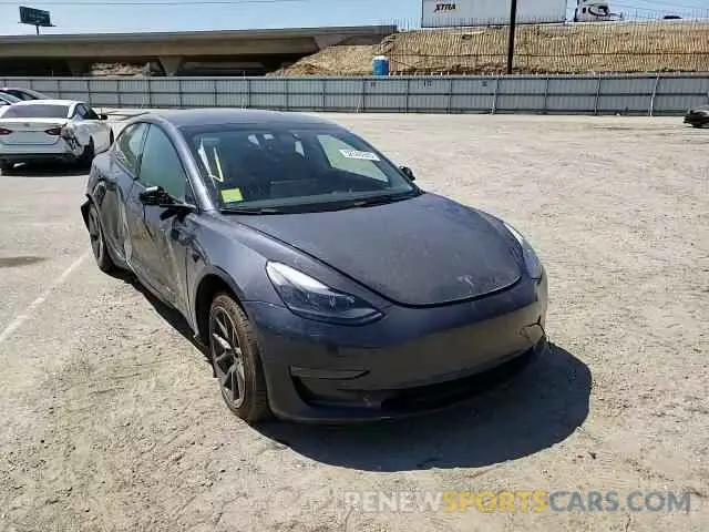 11 Photograph of a damaged car 5YJ3E1EB8NF341248 TESLA MODEL 3 2022