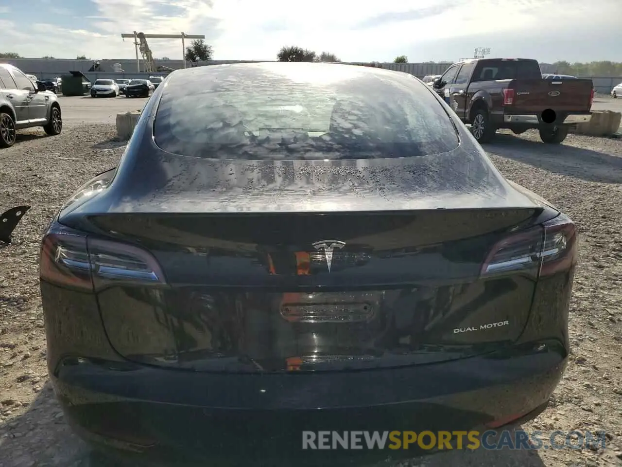 6 Photograph of a damaged car 5YJ3E1EB9NF132102 TESLA MODEL 3 2022