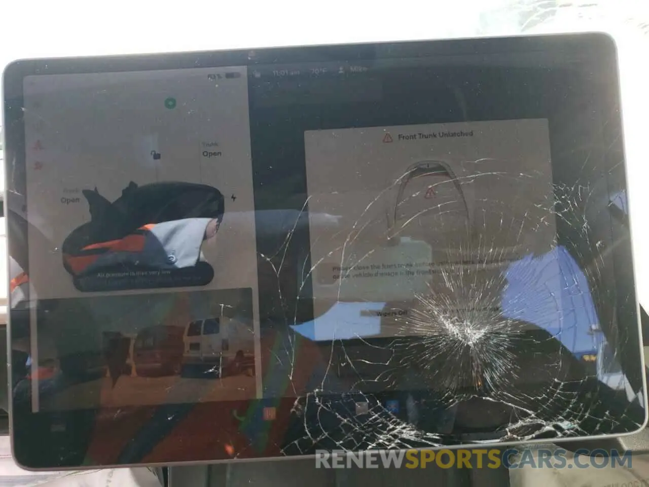 8 Photograph of a damaged car 5YJ3E1EB9NF143293 TESLA MODEL 3 2022