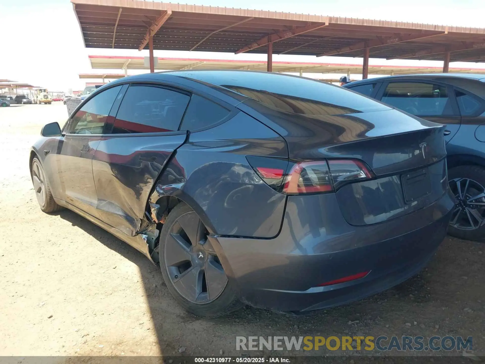 3 Фотография поврежденного автомобиля 5YJ3E1EB9NF167142 TESLA MODEL 3 2022