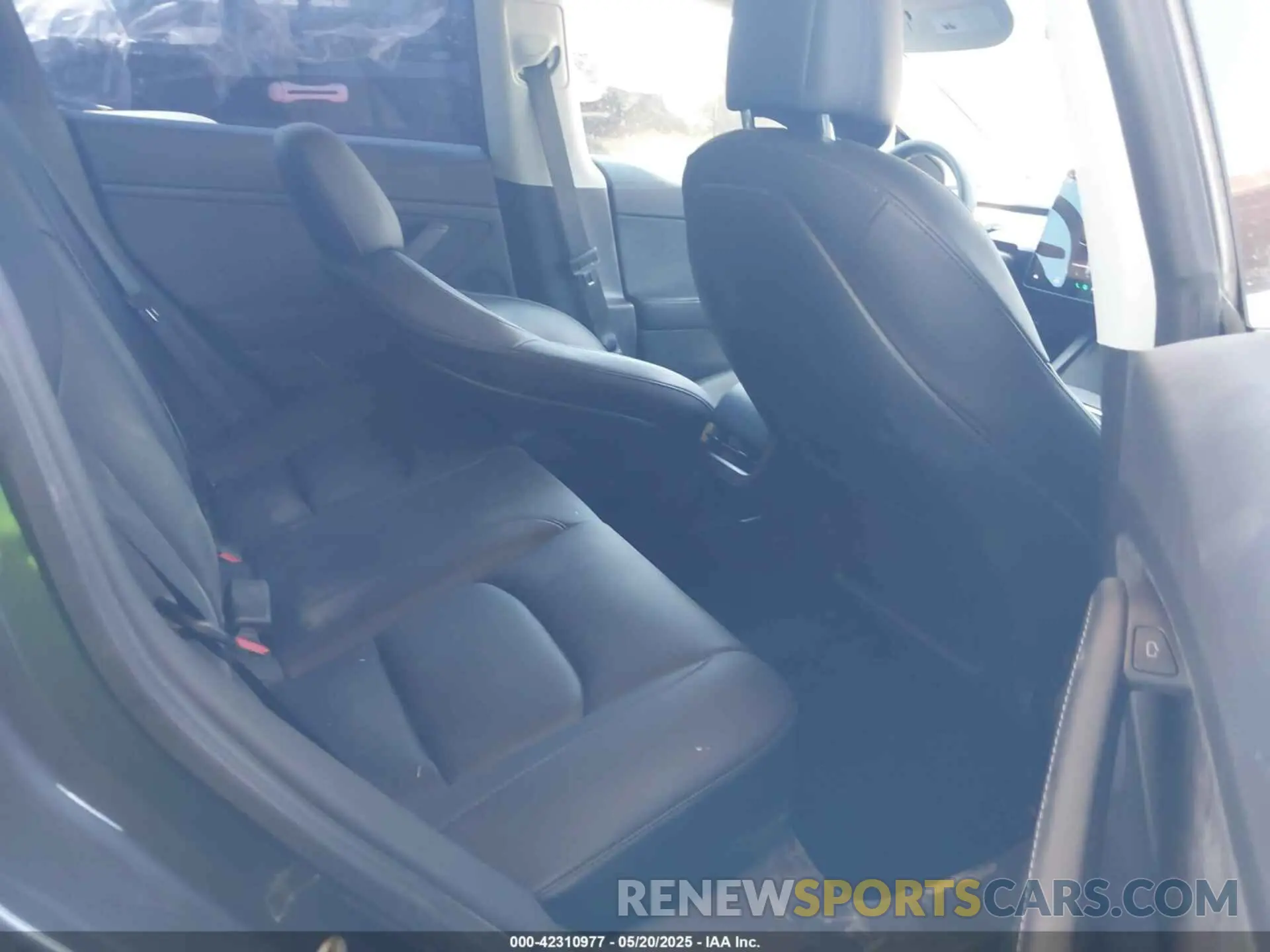 8 Фотография поврежденного автомобиля 5YJ3E1EB9NF167142 TESLA MODEL 3 2022