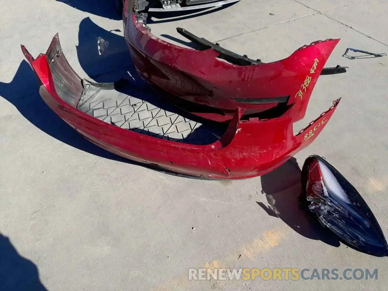 12 Photograph of a damaged car 5YJ3E1EB9NF196401 TESLA MODEL 3 2022