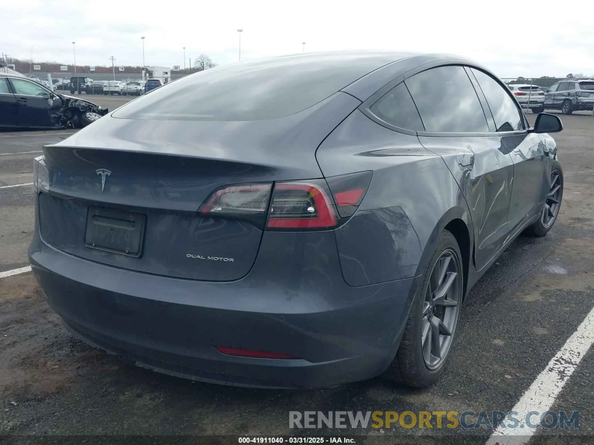 4 Фотография поврежденного автомобиля 5YJ3E1EB9NF206943 TESLA MODEL 3 2022