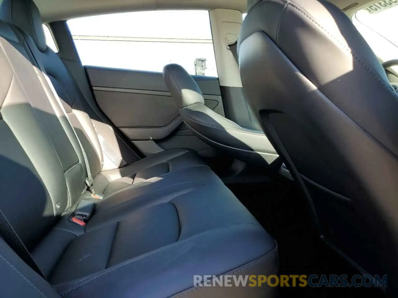 10 Photograph of a damaged car 5YJ3E1EB9NF251347 TESLA MODEL 3 2022