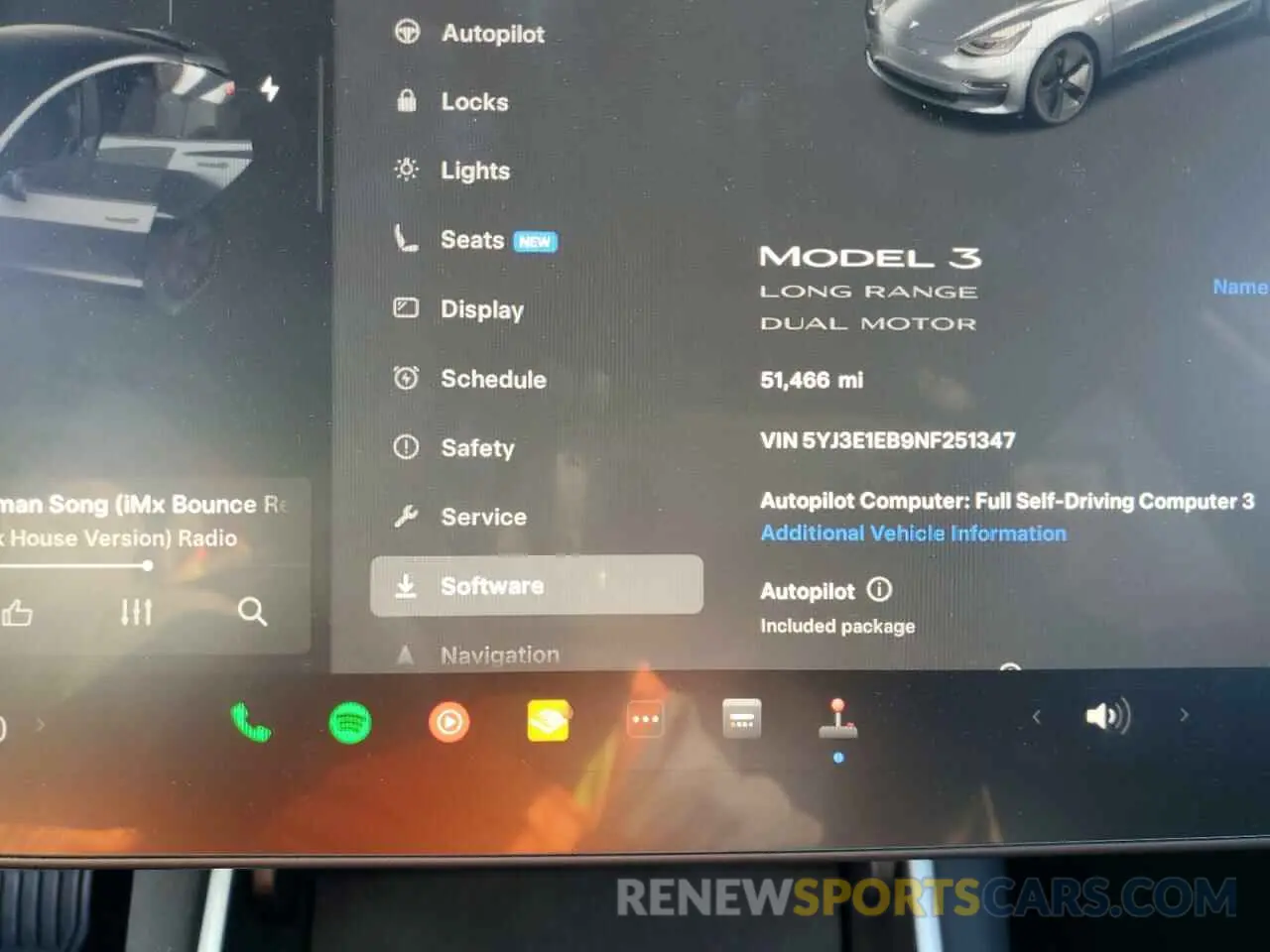 9 Photograph of a damaged car 5YJ3E1EB9NF251347 TESLA MODEL 3 2022