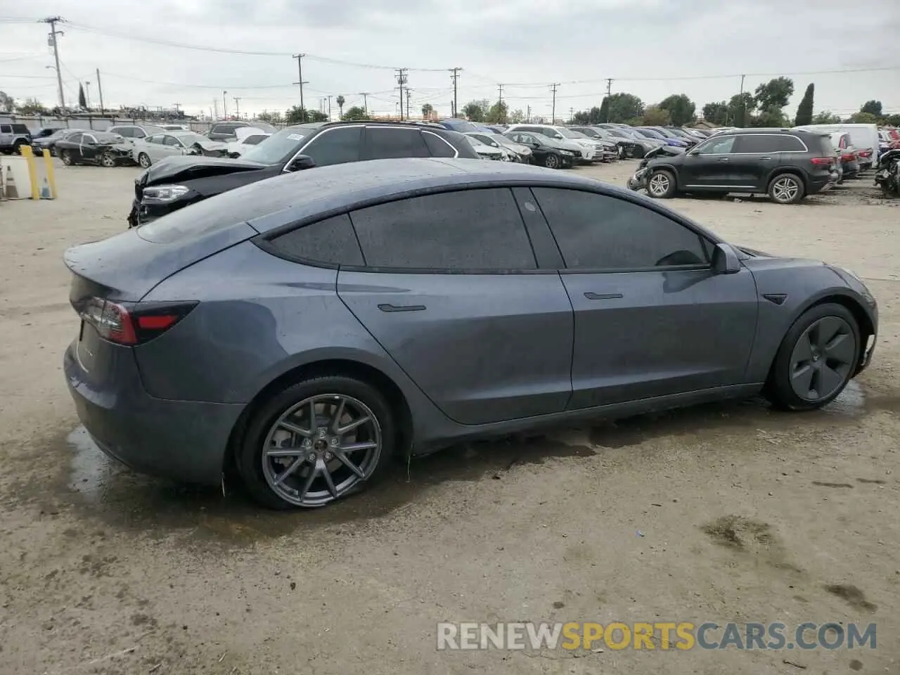 3 Photograph of a damaged car 5YJ3E1EB9NF258816 TESLA MODEL 3 2022