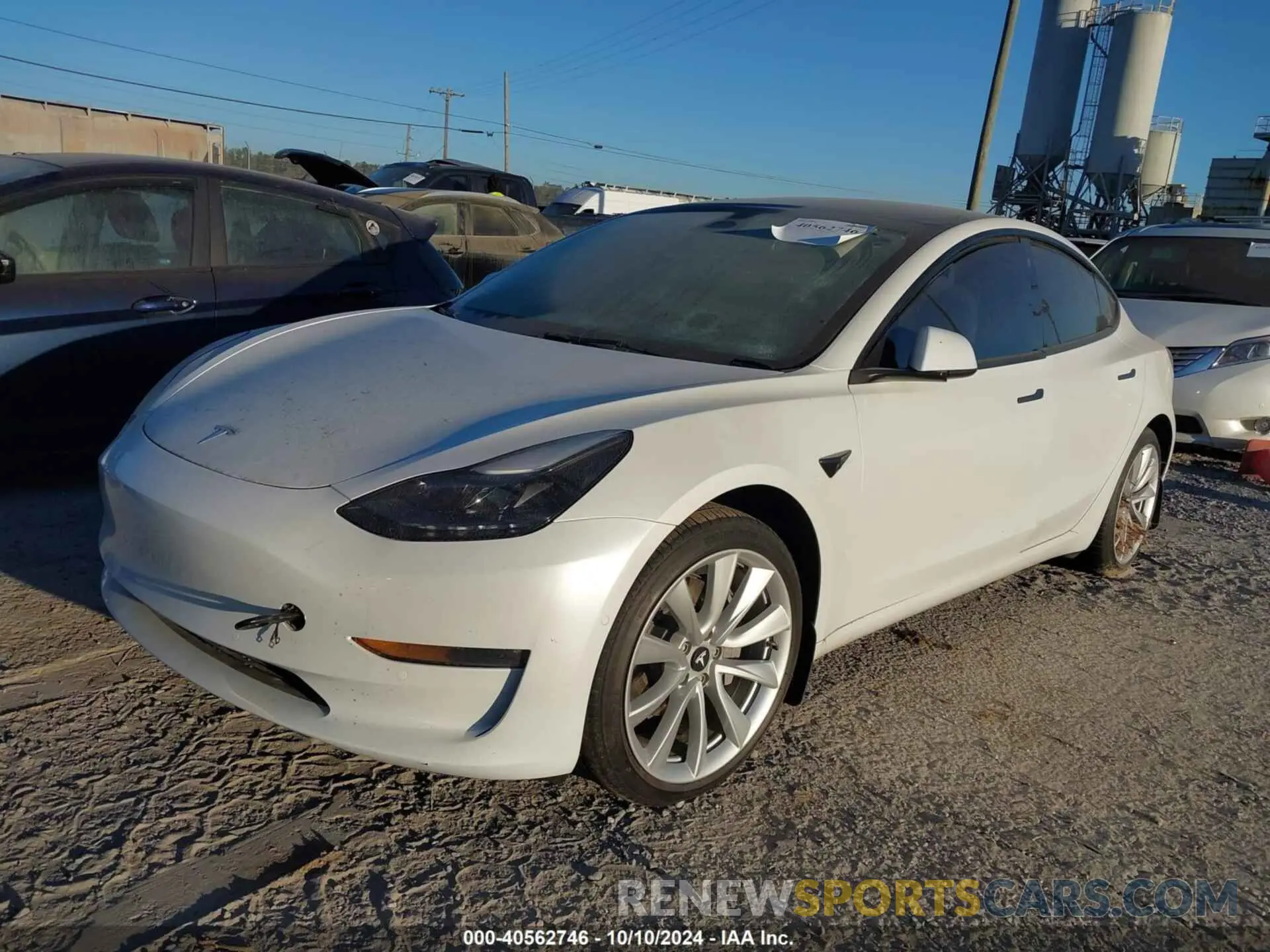 2 Photograph of a damaged car 5YJ3E1EB9NF263997 TESLA MODEL 3 2022
