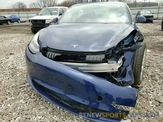 12 Photograph of a damaged car 5YJ3E1EB9NF272070 TESLA MODEL 3 2022