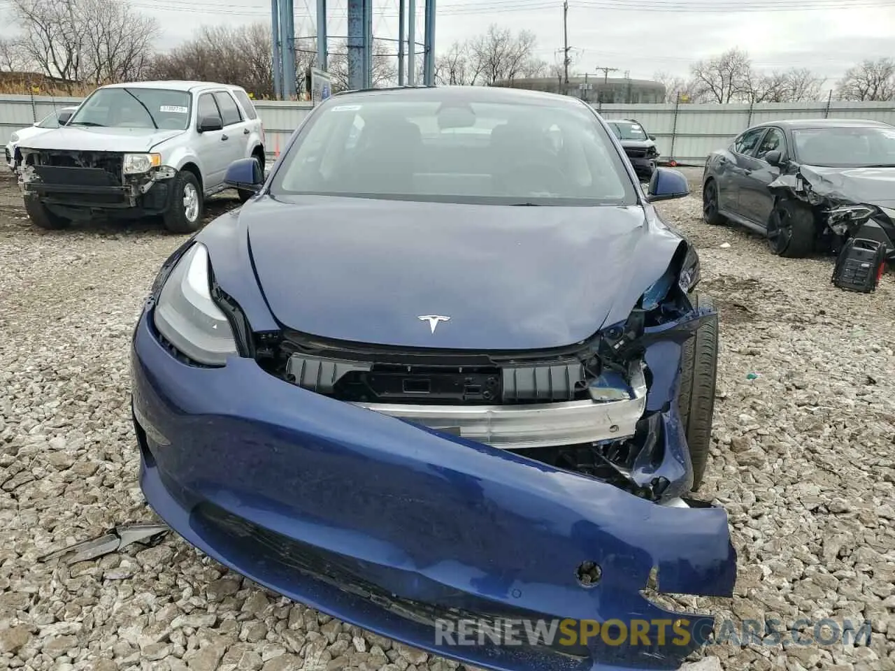 5 Photograph of a damaged car 5YJ3E1EB9NF272070 TESLA MODEL 3 2022