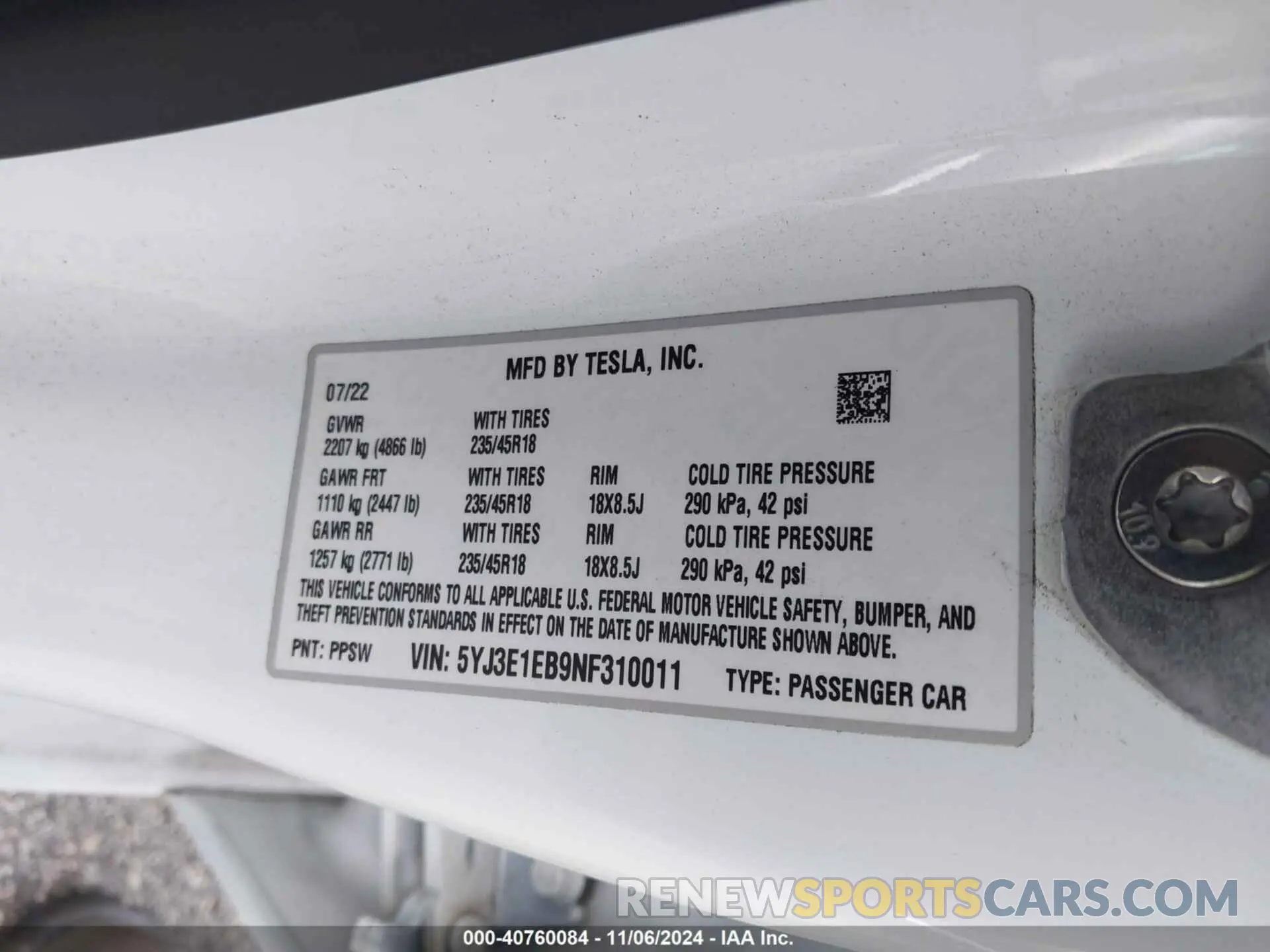 9 Photograph of a damaged car 5YJ3E1EB9NF310011 TESLA MODEL 3 2022