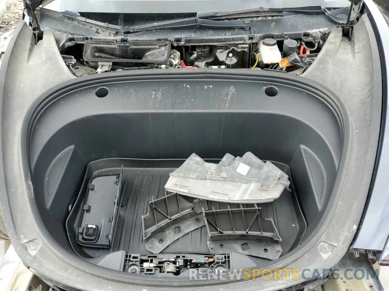 11 Фотография поврежденного автомобиля 5YJ3E1EB9NF327066 TESLA MODEL 3 2022