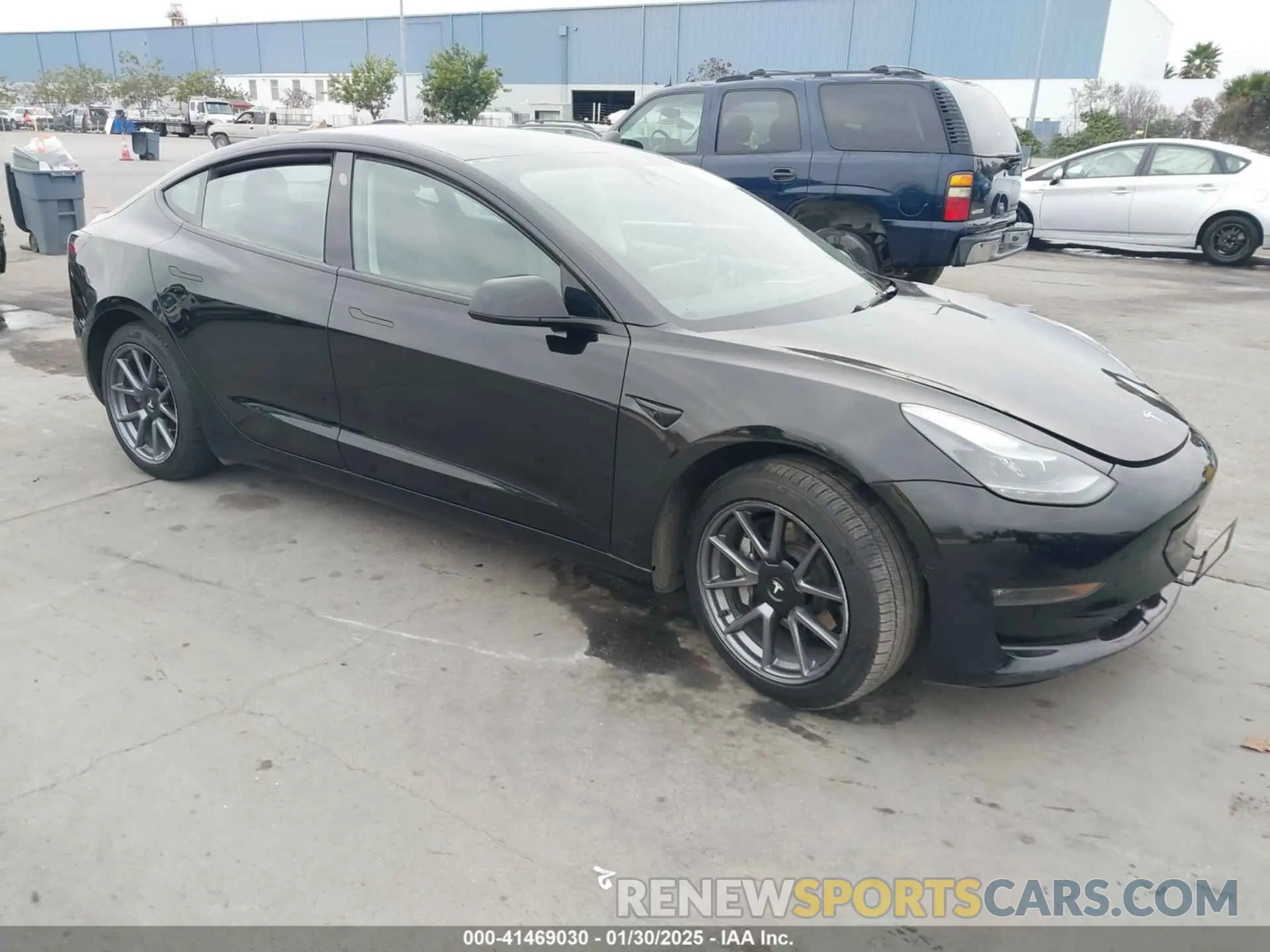 1 Photograph of a damaged car 5YJ3E1EB9NF348368 TESLA MODEL 3 2022